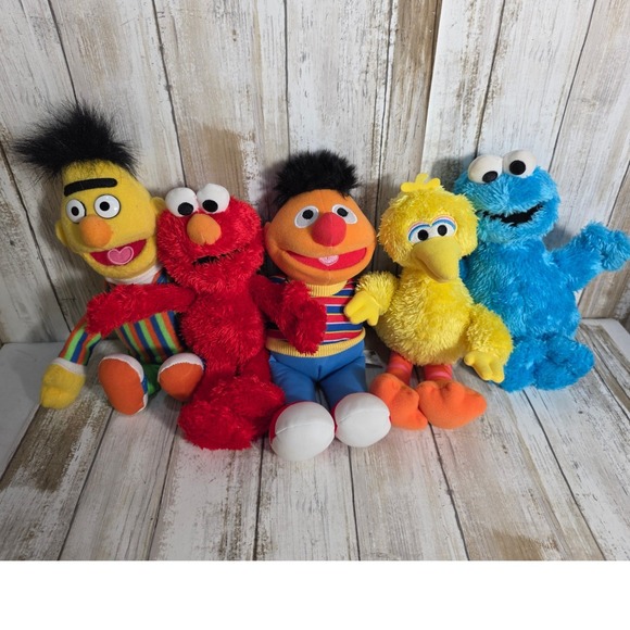 Sesame Street Plush Lot Elmo Cookie Monster Big Bird Bert Ernie Hasbro 2013 10in - Picture 5 of 9